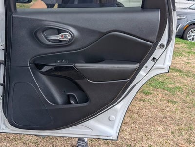 2023 Jeep Cherokee Altitude Lux 4x4