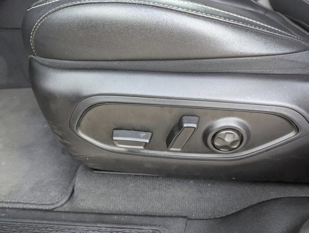 2023 Jeep Grand Cherokee Altitude 4x2