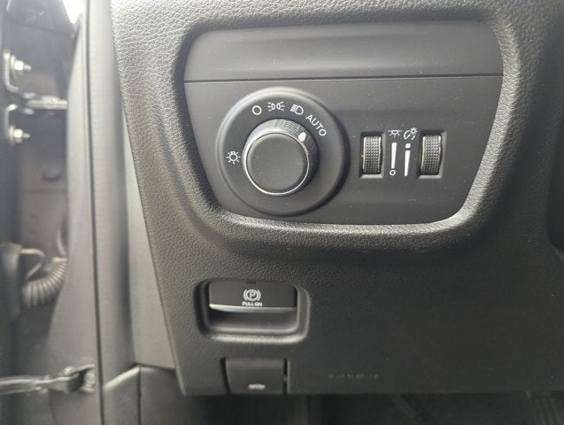 2023 Jeep Grand Cherokee Altitude 4x2