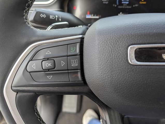 2023 Jeep Grand Cherokee Altitude 4x2