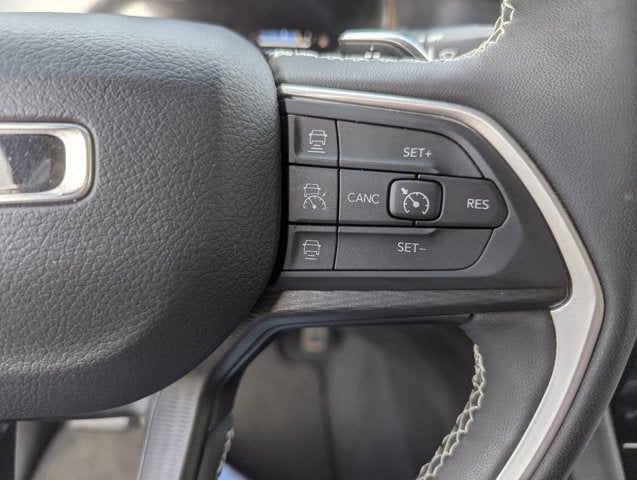 2023 Jeep Grand Cherokee Altitude 4x2