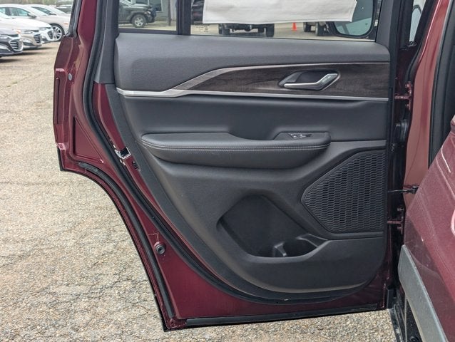 2026 Jeep Grand Cherokee GRAND CHEROKEE LAREDO ALTITUDE 4X2