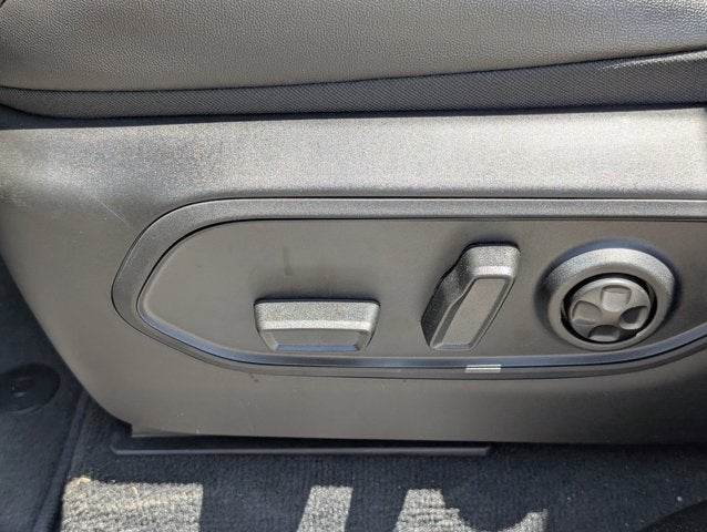 2026 Jeep Grand Cherokee GRAND CHEROKEE L LAREDO ALTITUDE 4X2