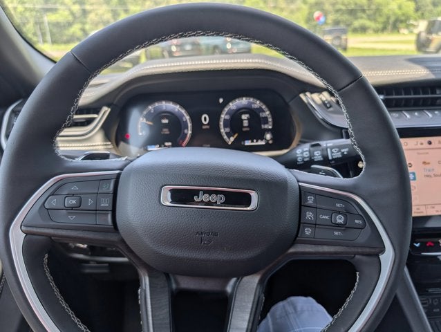 2026 Jeep Grand Cherokee GRAND CHEROKEE L LAREDO ALTITUDE 4X2