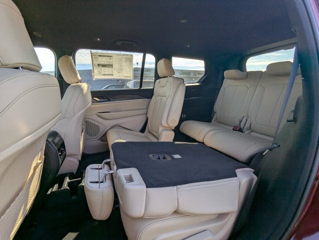 2025 Jeep Grand Cherokee GRAND CHEROKEE L LIMITED 4X2