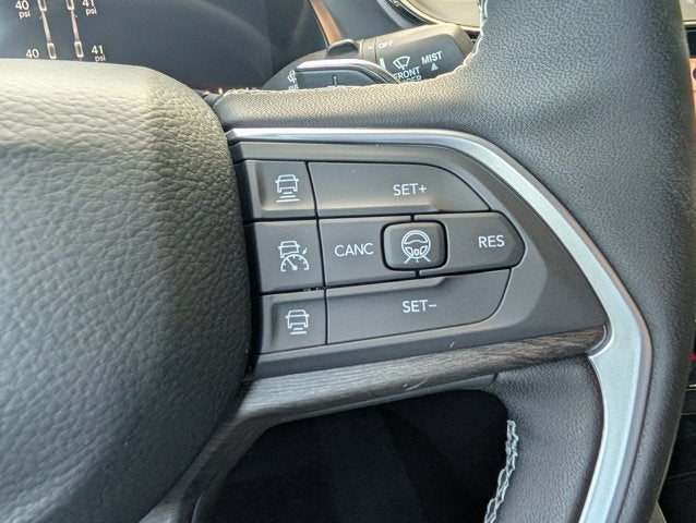 2027 Jeep Grand Cherokee GRAND CHEROKEE L LIMITED 4X2