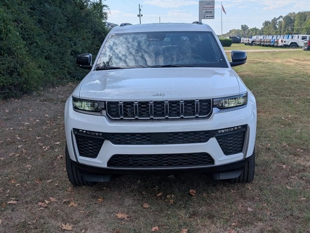 2027 Jeep Grand Cherokee GRAND CHEROKEE L LIMITED 4X2