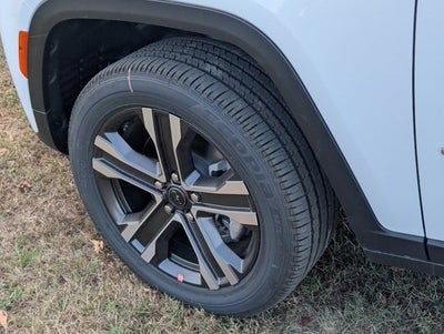 2027 Jeep Grand Cherokee GRAND CHEROKEE L LIMITED 4X2