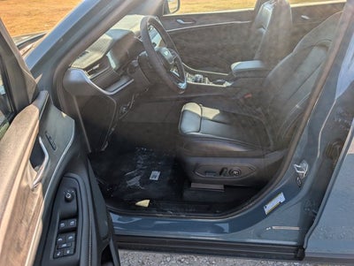 2027 Jeep Grand Cherokee GRAND CHEROKEE L LIMITED 4X2