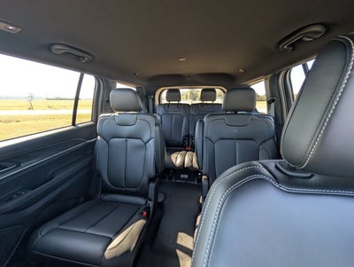 2027 Jeep Grand Cherokee GRAND CHEROKEE L LIMITED 4X2