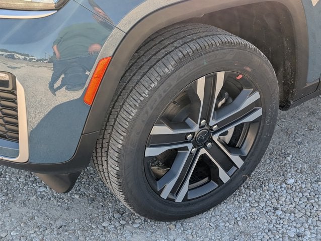 2027 Jeep Grand Cherokee GRAND CHEROKEE L LIMITED 4X2