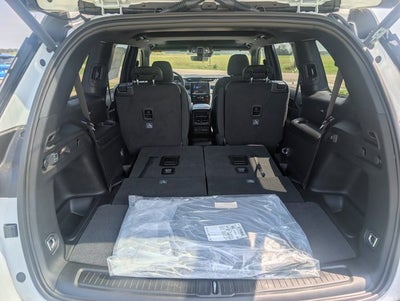 2026 Jeep Grand Cherokee GRAND CHEROKEE L LAREDO X 4X4