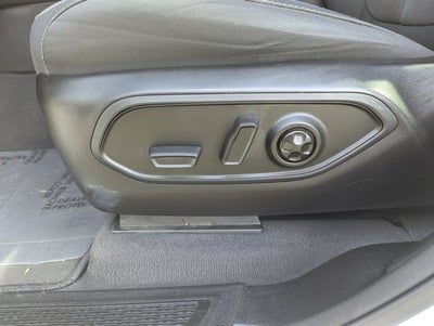 2023 Jeep Grand Cherokee L Laredo 4x4