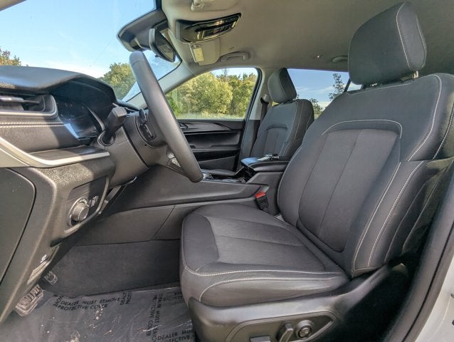 2023 Jeep Grand Cherokee L Laredo 4x4