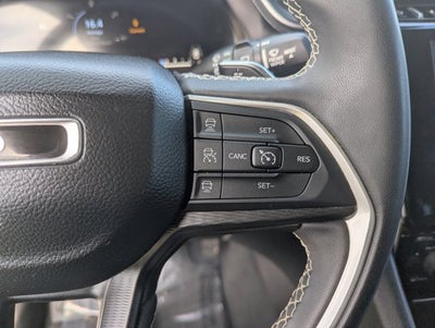 2023 Jeep Grand Cherokee L Laredo 4x4