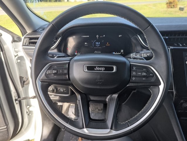 2023 Jeep Grand Cherokee L Laredo 4x4