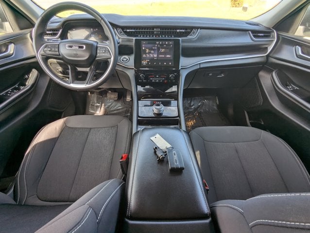 2023 Jeep Grand Cherokee L Laredo 4x4