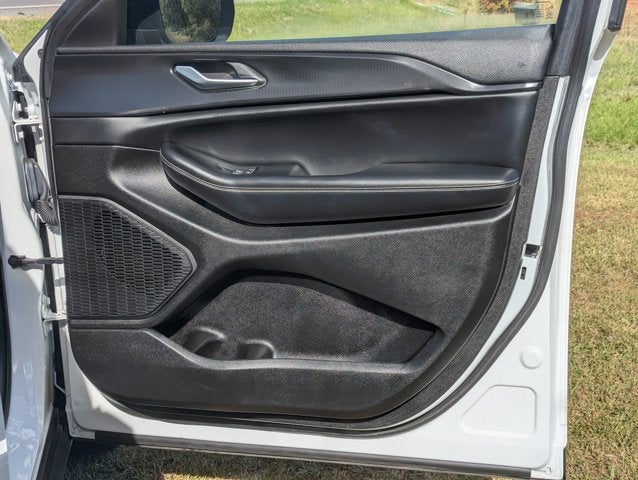 2023 Jeep Grand Cherokee L Laredo 4x4