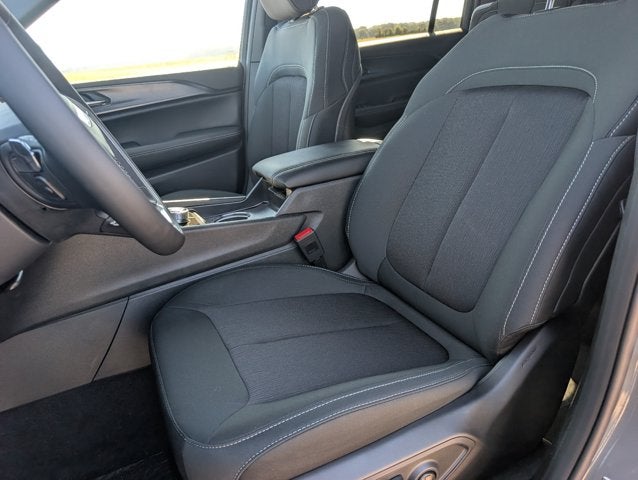 2027 Jeep Grand Cherokee GRAND CHEROKEE L LAREDO 4X4