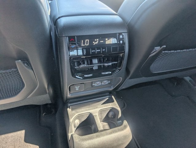 2026 Jeep Grand Cherokee GRAND CHEROKEE L LAREDO X 4X4