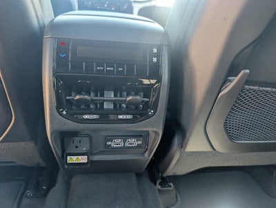 2026 Jeep Grand Cherokee GRAND CHEROKEE L LAREDO X 4X4