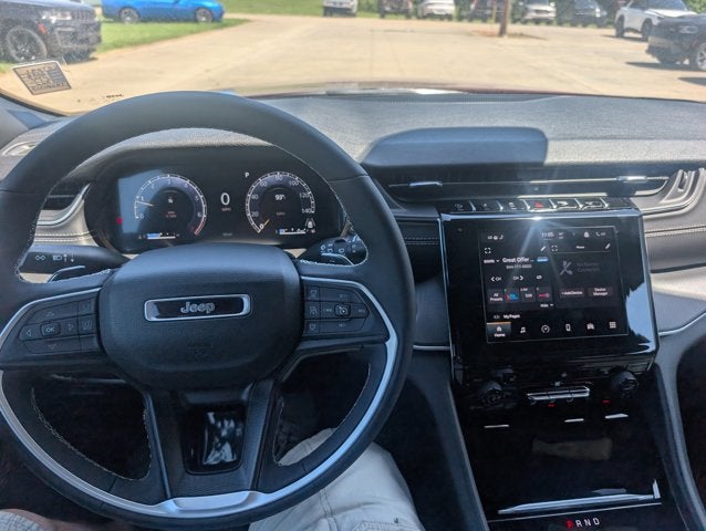 2026 Jeep Grand Cherokee GRAND CHEROKEE L LAREDO X 4X4
