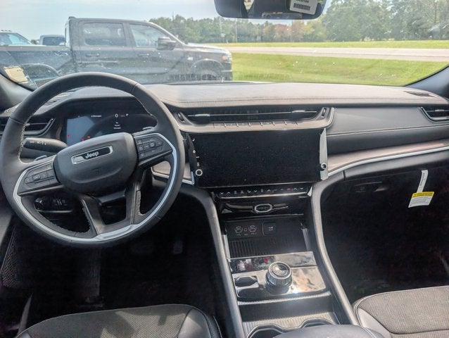 2026 Jeep Grand Cherokee GRAND CHEROKEE L LAREDO ALTITUDE 4X4