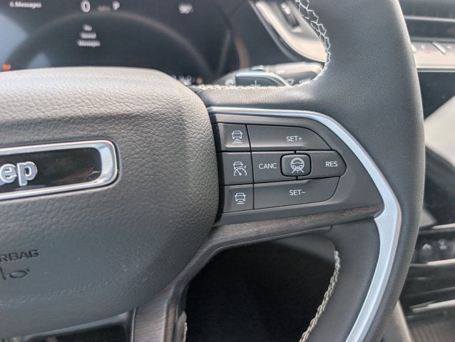 2026 Jeep Grand Cherokee GRAND CHEROKEE L LAREDO ALTITUDE 4X4