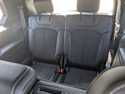 2026 Jeep Grand Cherokee GRAND CHEROKEE L LAREDO ALTITUDE 4X4