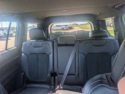 2026 Jeep Grand Cherokee GRAND CHEROKEE L LAREDO ALTITUDE 4X4