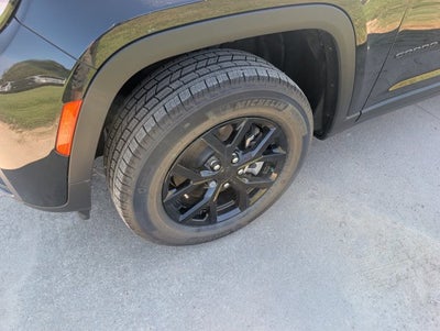 2026 Jeep Grand Cherokee Altitude 4x4