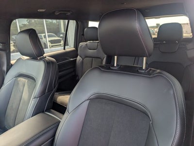2026 Jeep Grand Cherokee GRAND CHEROKEE L LAREDO ALTITUDE 4X4