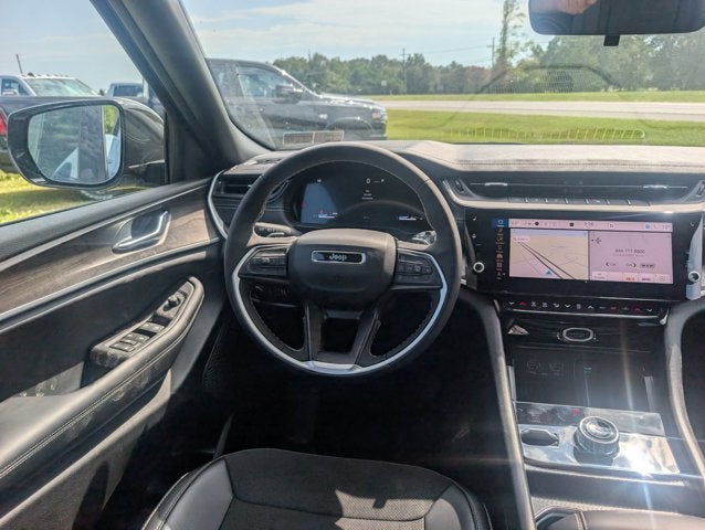 2026 Jeep Grand Cherokee GRAND CHEROKEE L LAREDO ALTITUDE 4X4