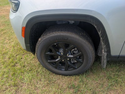 2026 Jeep Grand Cherokee GRAND CHEROKEE L LAREDO ALTITUDE 4X4