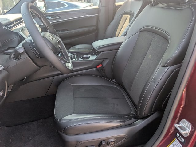 2026 Jeep Grand Cherokee GRAND CHEROKEE L LAREDO ALTITUDE 4X4