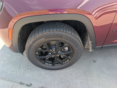 2026 Jeep Grand Cherokee GRAND CHEROKEE L LAREDO ALTITUDE 4X4