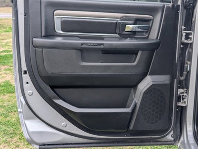 2024 RAM 1500 Classic Warlock Crew Cab 4x2 5'7' Box