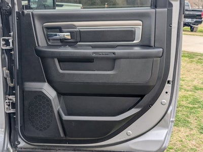 2024 RAM 1500 Classic Warlock Crew Cab 4x2 5'7' Box