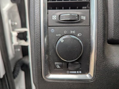 2023 RAM 1500 Classic SLT Crew Cab 4x2 5'7' Box