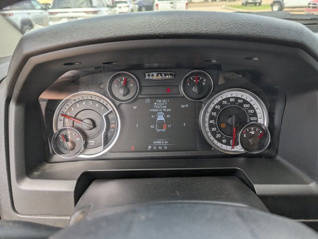 2023 RAM 1500 Classic SLT Crew Cab 4x2 5'7' Box