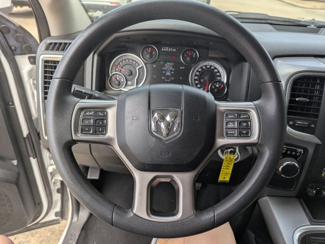 2023 RAM 1500 Classic SLT Crew Cab 4x2 5'7' Box