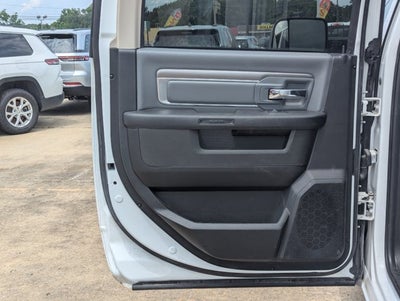 2023 RAM 1500 Classic SLT Crew Cab 4x2 5'7' Box