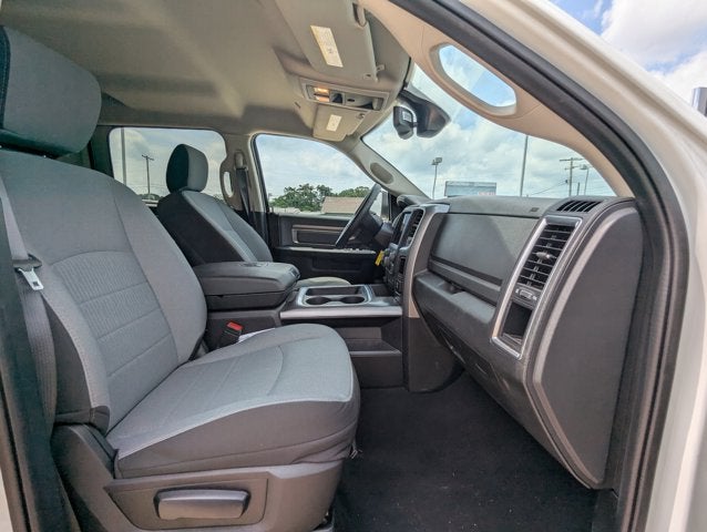 2023 RAM 1500 Classic SLT Crew Cab 4x2 5'7' Box