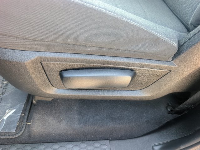 2024 RAM 1500 Classic Tradesman Quad Cab 4x4 6'4' Box