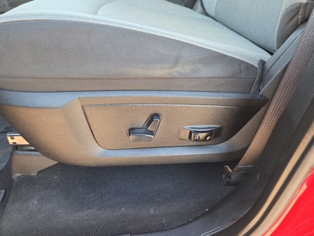 2023 RAM 1500 Classic SLT Crew Cab 4x4 5'7' Box