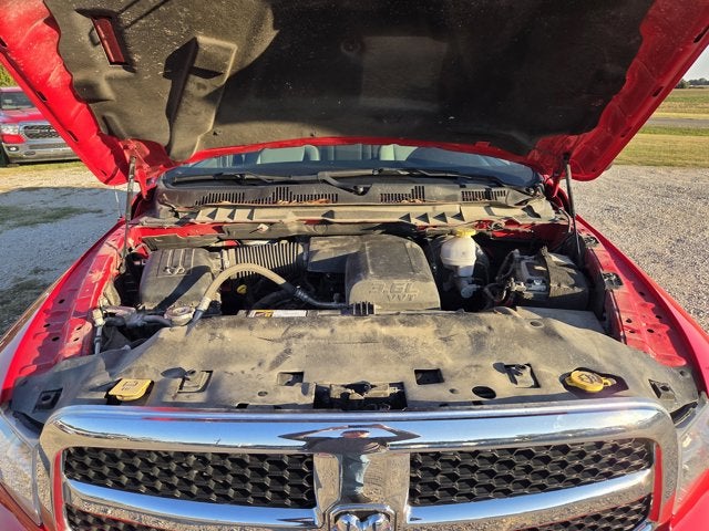 2023 RAM 1500 Classic SLT Crew Cab 4x4 5'7' Box