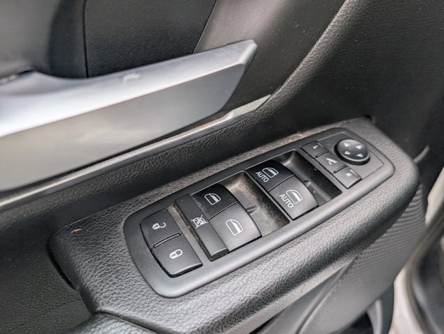 2019 RAM 1500 Big Horn/Lone Star Crew Cab 4x2 5'7' Box