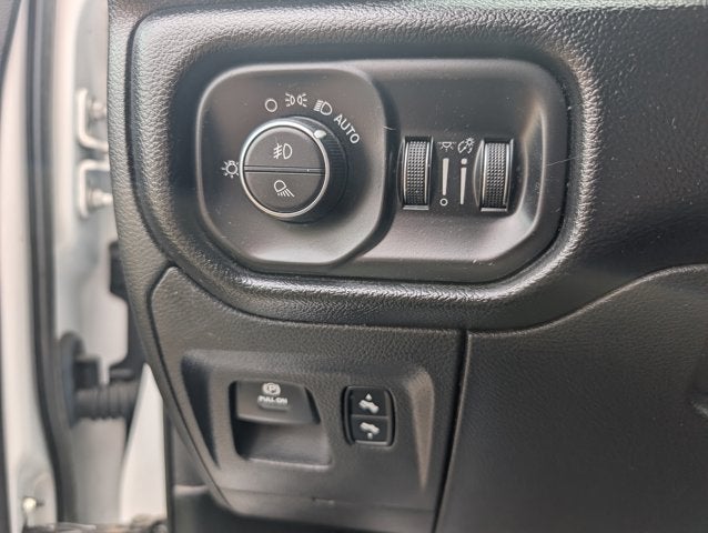 2019 RAM 1500 Big Horn/Lone Star Crew Cab 4x2 5'7' Box