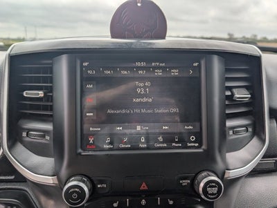 2019 RAM 1500 Big Horn/Lone Star Crew Cab 4x2 5'7' Box