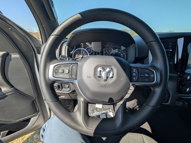 2025 RAM Ram 1500 RAM 1500 TRADESMAN CREW CAB 4X2 5'7' BOX